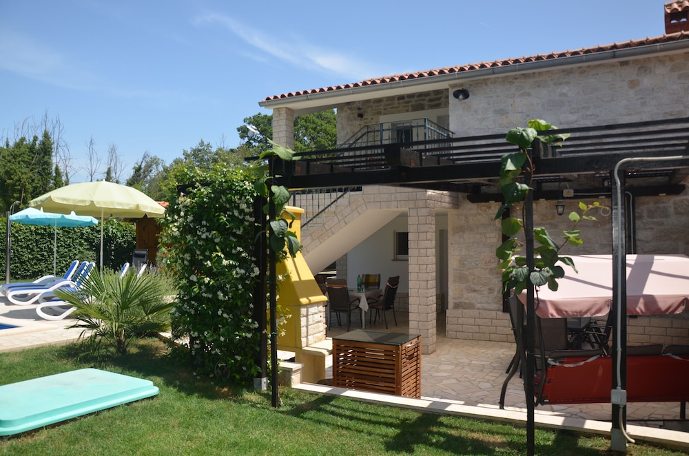 Villa Lenny
