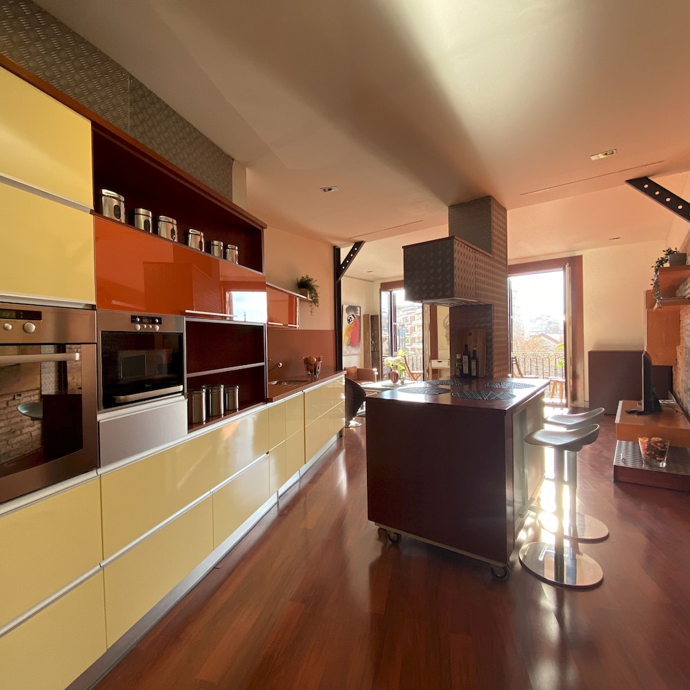 Luminous Designer Loft Style Apt Eixample Views By Myrentalhost