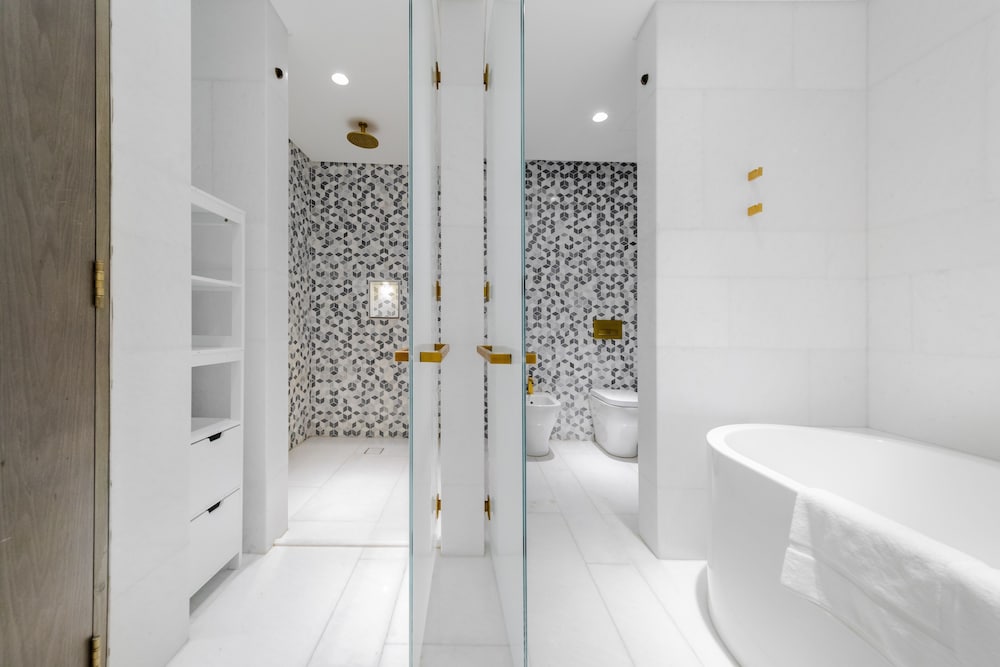 EDEN'S Homes & Villas - FIVE Residences