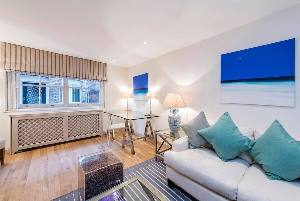3 Bedroom Mews House - Marble Arch