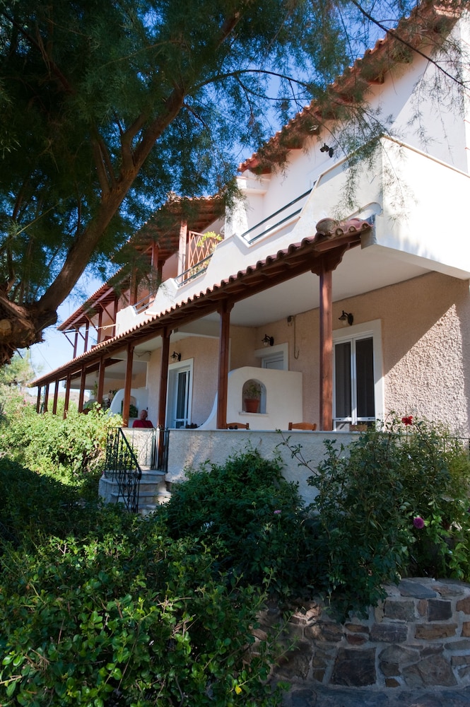 Zorbas Volissos Apartments Chios