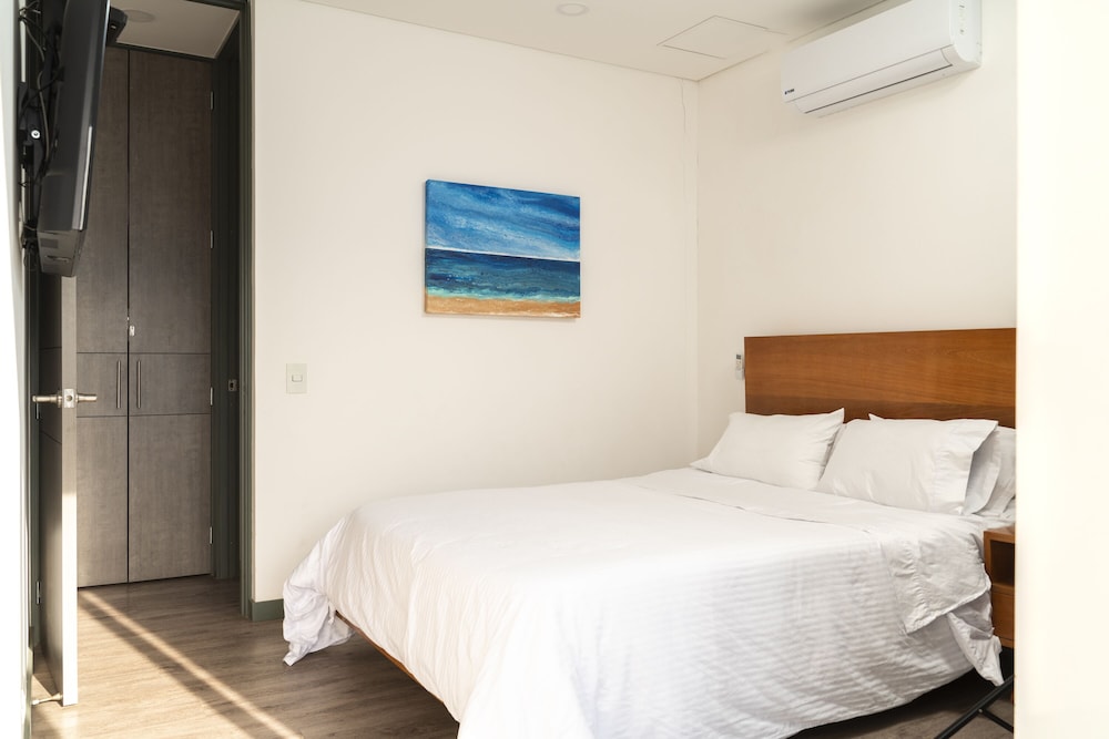 Apartamentos Class Suites by HOUSY HOST
