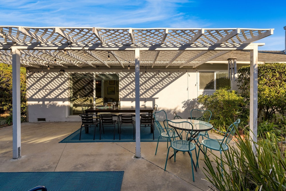Goleta Getaway by Avantstay Private Backyard 1 5mi to the Beach