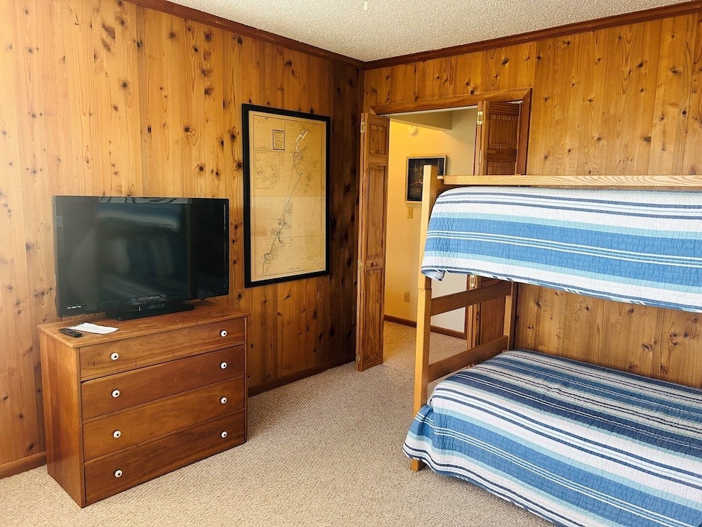 Dry Dock - 4 Br Home