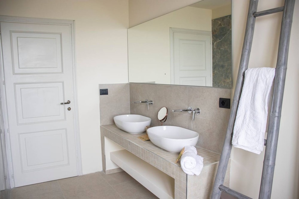 Villa Magna With Pool and Park - Langhe Hills