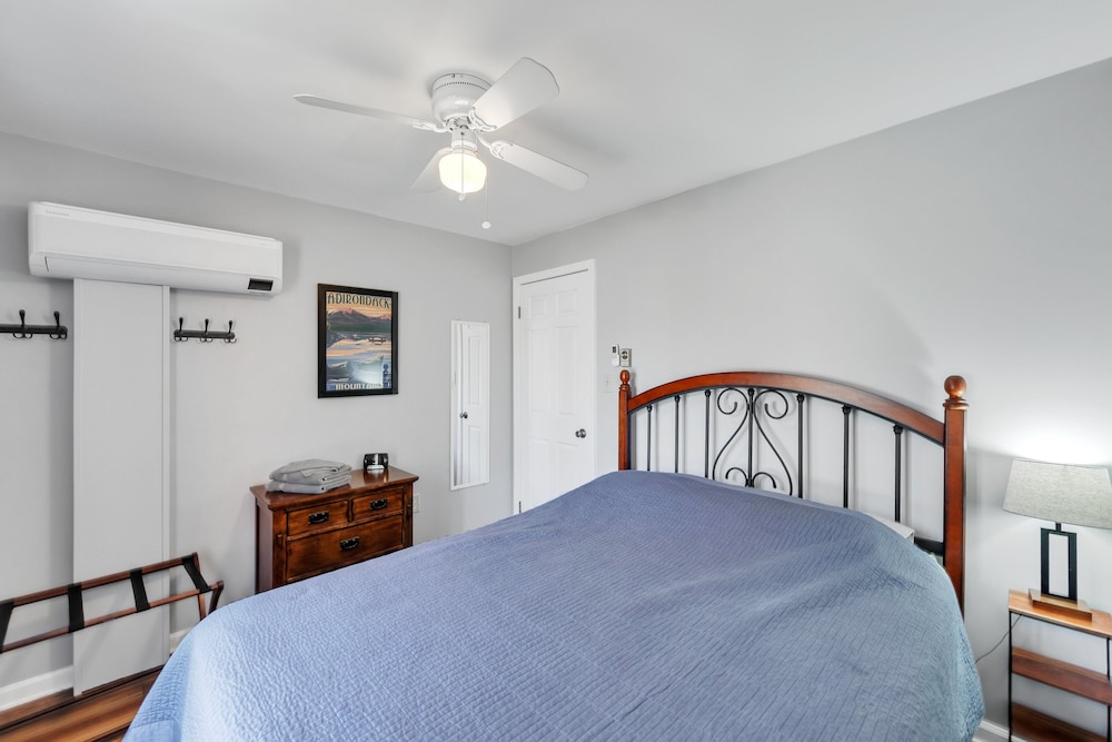 Upper Sleighride 25l - Wrap-around Deck End Unit 3 Bedroom Townhouse by The Summit at Gore Mountain