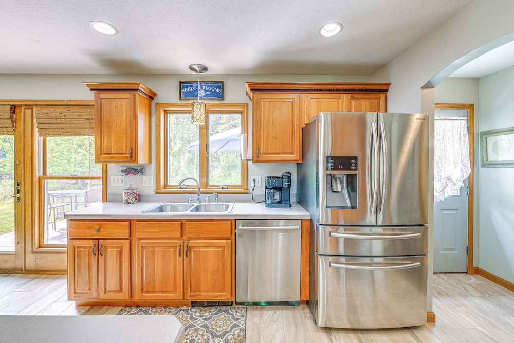Peaceful Family Home Near Cayuga Lake State Park