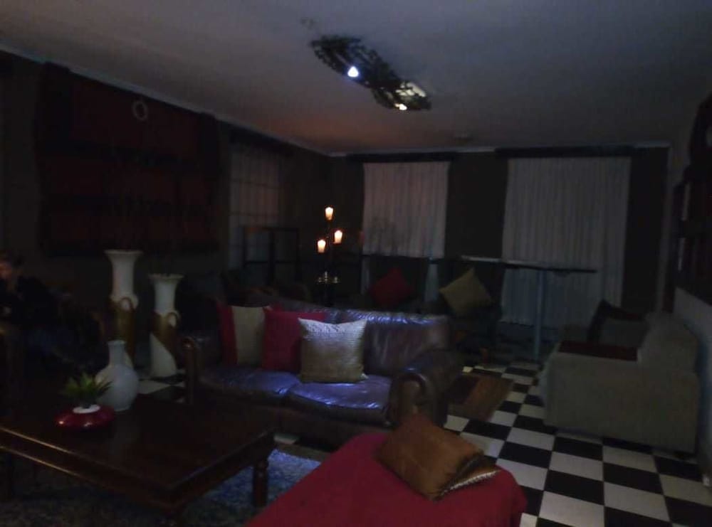 Bread & Barrel Bellville  Guesthouse