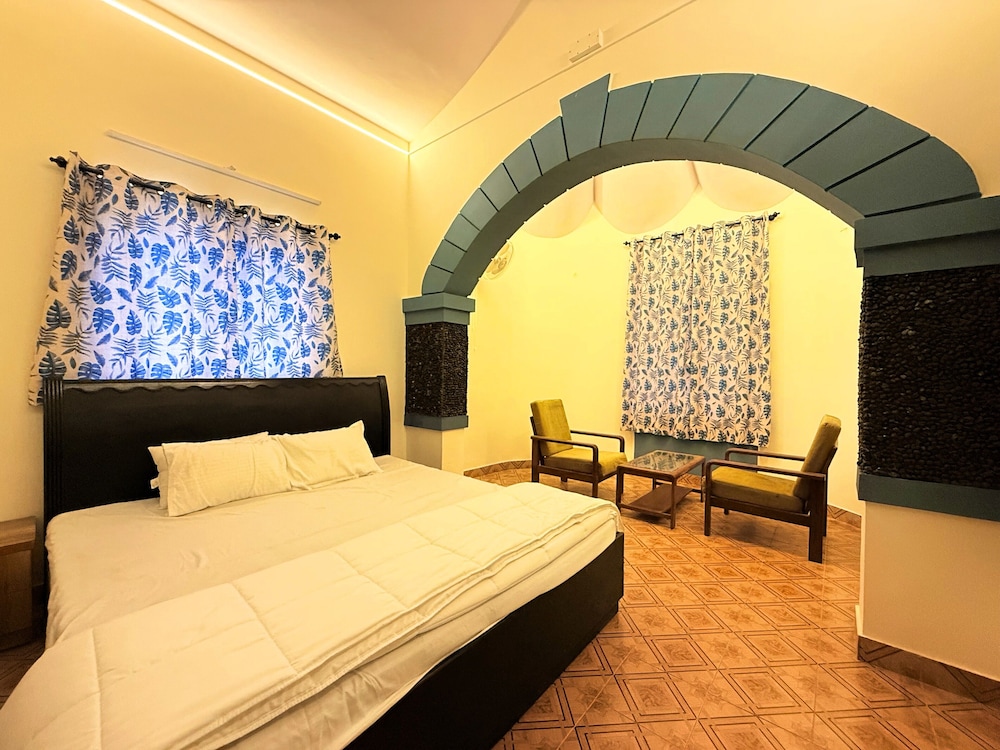 Anand Mansion