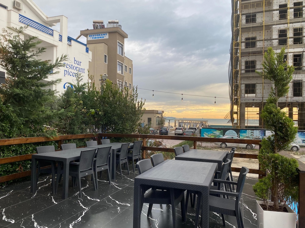 Enles Hotel