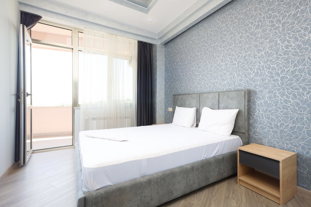 Stay Inn next to Dalma Mall