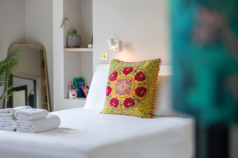 Chic and Colourful Family Home by Underthedoormat