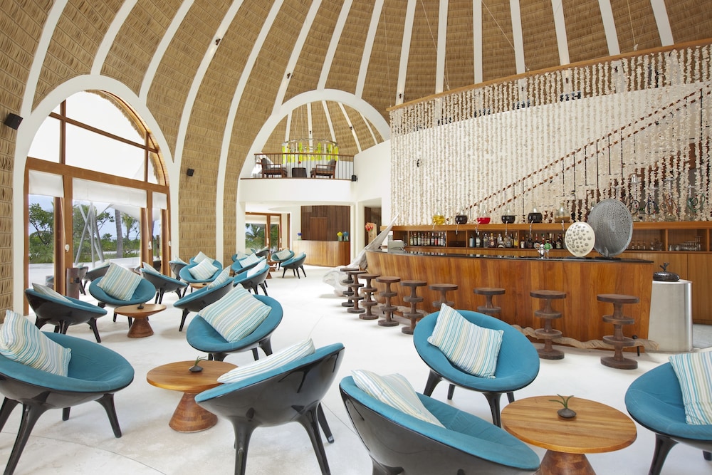 Holiday Inn Resort Kandooma Maldives by IHG view 2