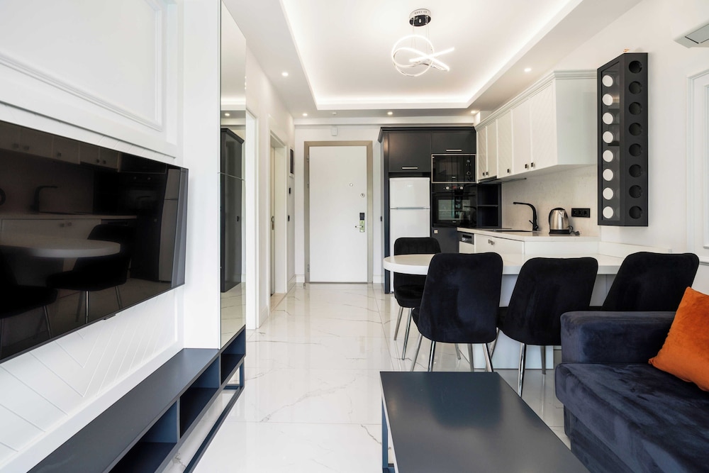 Edem Apartments