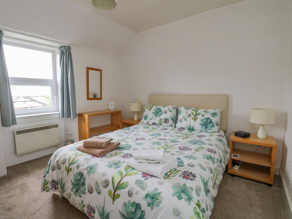 The Knowe Upper view 4