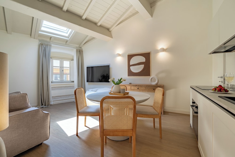 Deservi Luxury Apartments