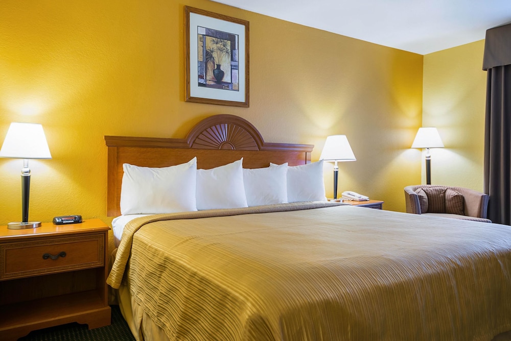 Franklin Vacations - Quality Inn  Suites Franklin - Property Image 30