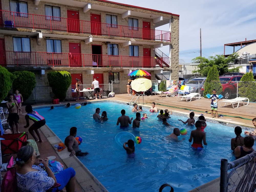 Cloud 9 Inn
