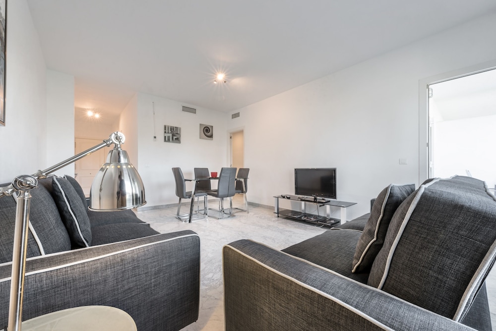 Infocom Apartments Playa Rocio