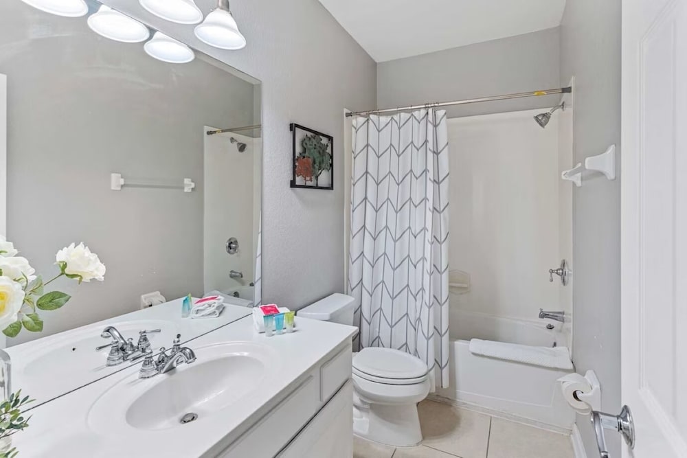 Vista Cay Swanky
