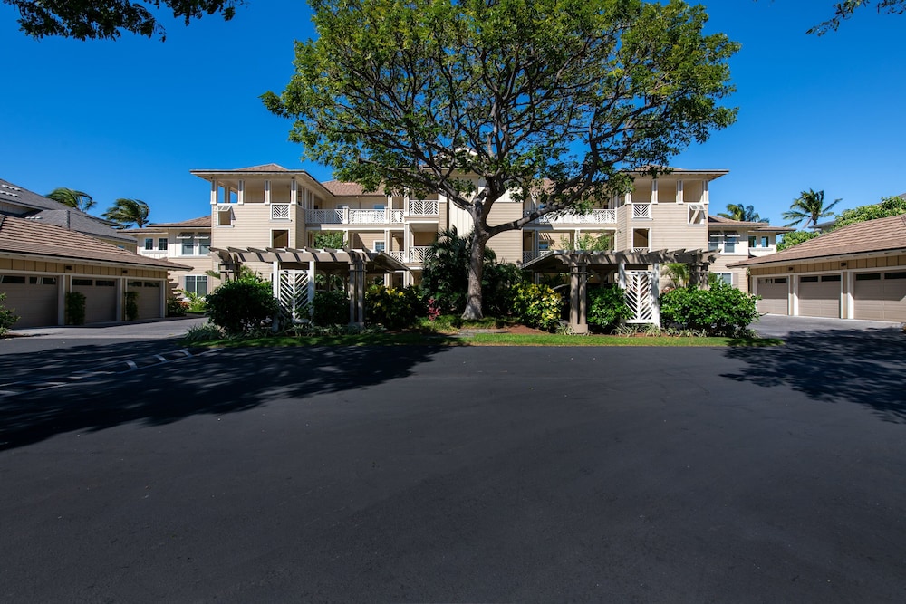 Tropical Top-floor Getaway - Fairway Villas G32 w/ Loft & Views