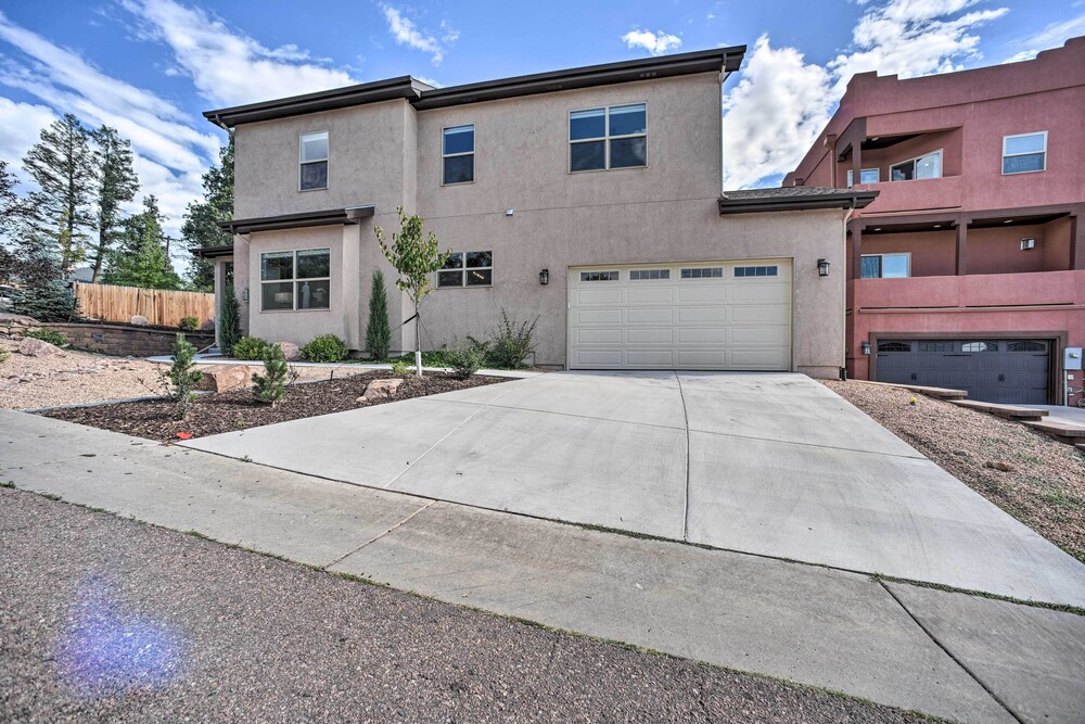 Modern Home w/ Patio Near Garden of the Gods!