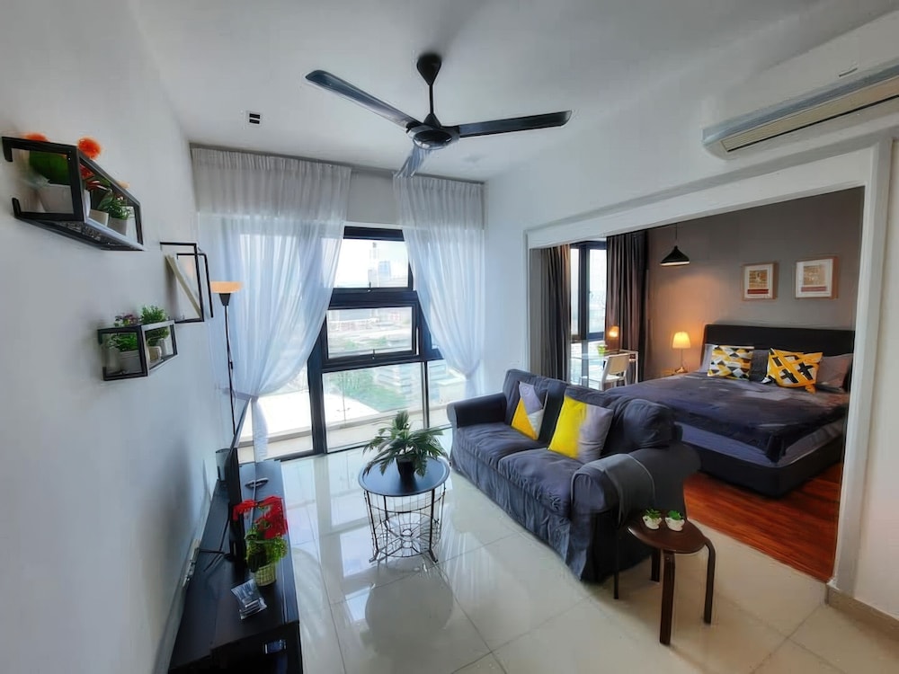 Ciao Pacific 63 Residence Apartments