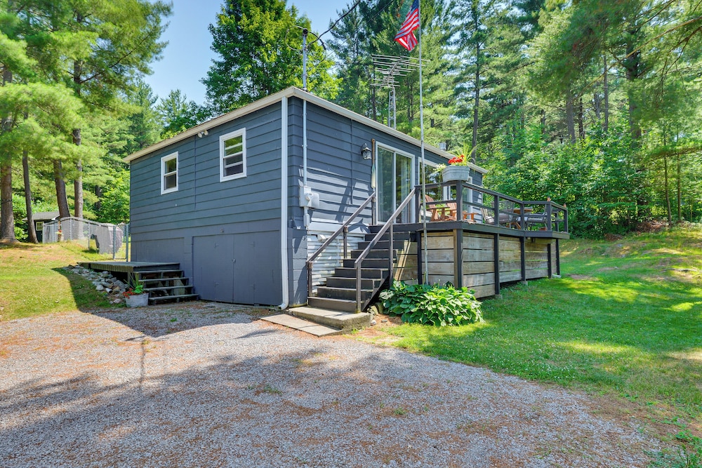Fishing & Boating Paradise: St Lawrence River Home
