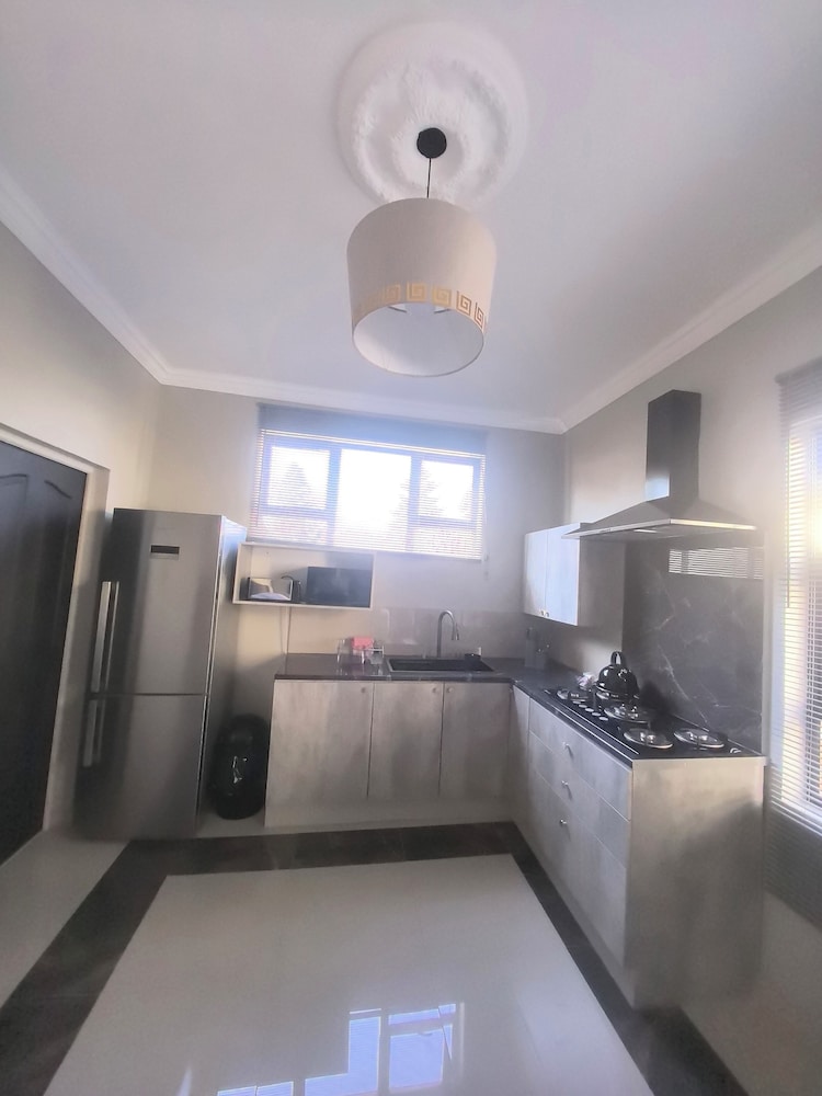 Bryanston Palms Accommodation