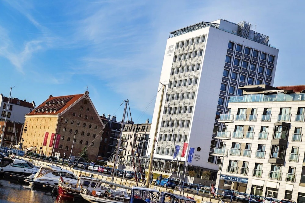 Hotel Hostel Szafarnia 10 Bed&Breakfast - Image 1