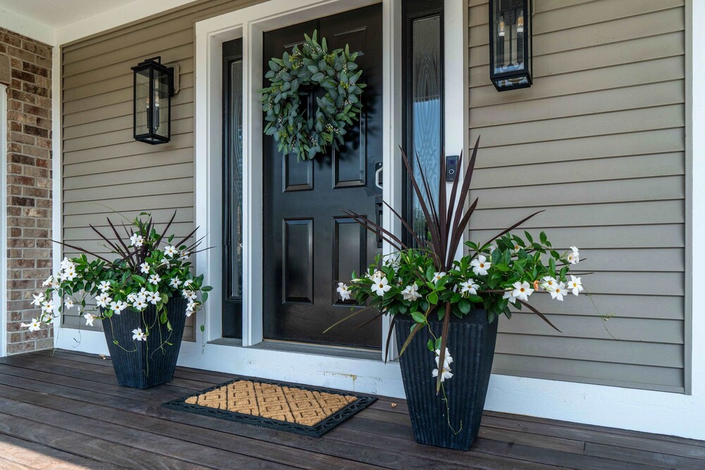 Tranquil Family Retreat - for 10!