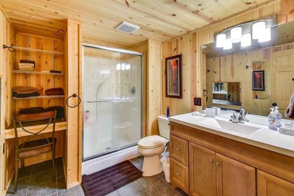 Secluded Nebraska Getaway: 4 Mi to Lake Mcconaughy - Property Image 11