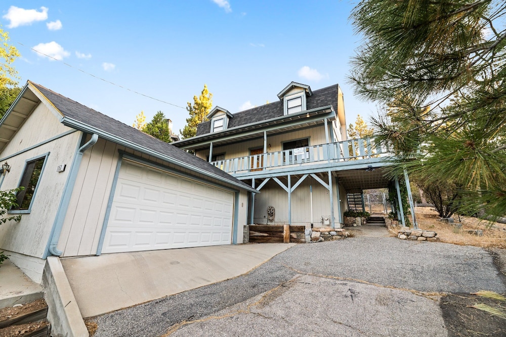 Hesperia Vacations - Happy Hollow - Property Image 1