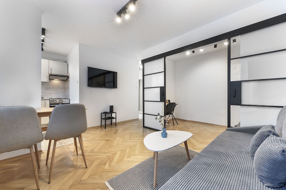 RentPlanet - Apartament Syreny view 4