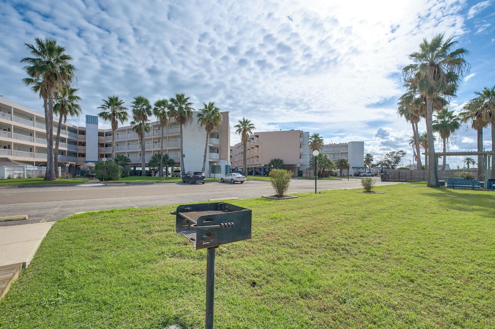 Hotel Corpus Christi Condo: Pool + Access to North Beach - Image 1