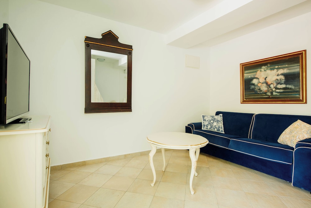 Captain's Villa