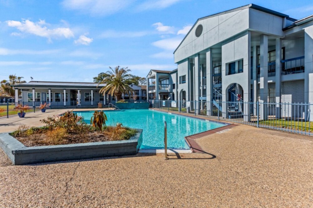 Comfortable Apartments in SEABROOK SK view 5