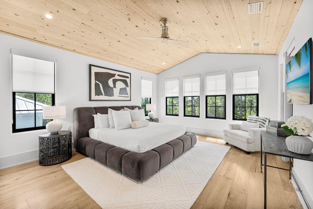 30A Beach House - Mia's Beach House