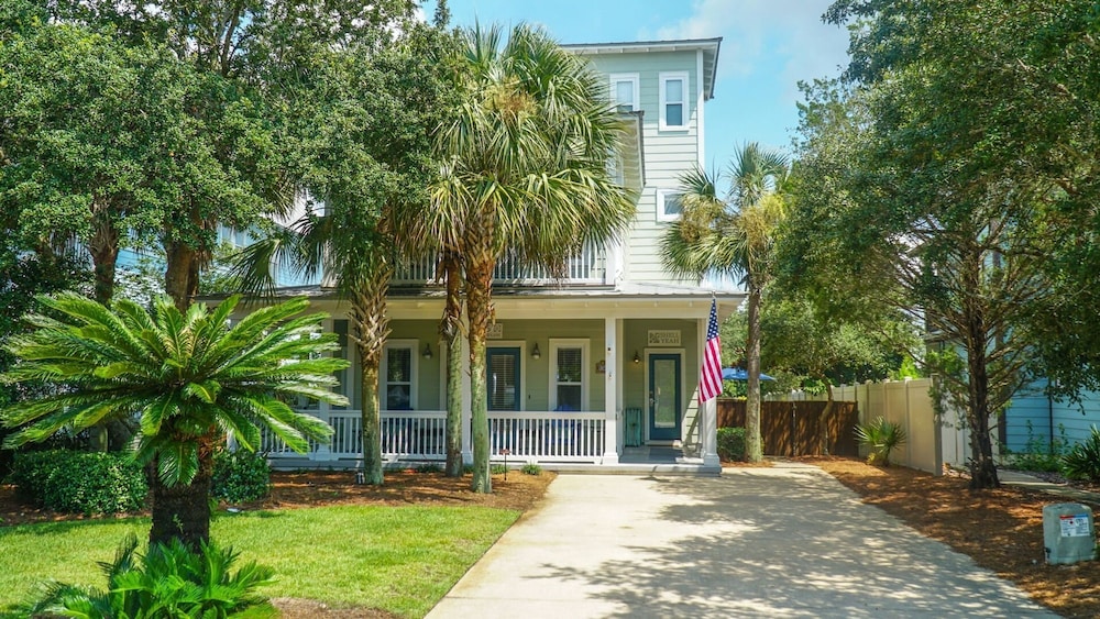 Shell Yeah by Avantstay Seagrove Pet-friendly Private Pool