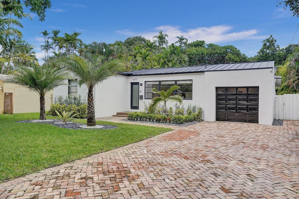 Hibiscus House