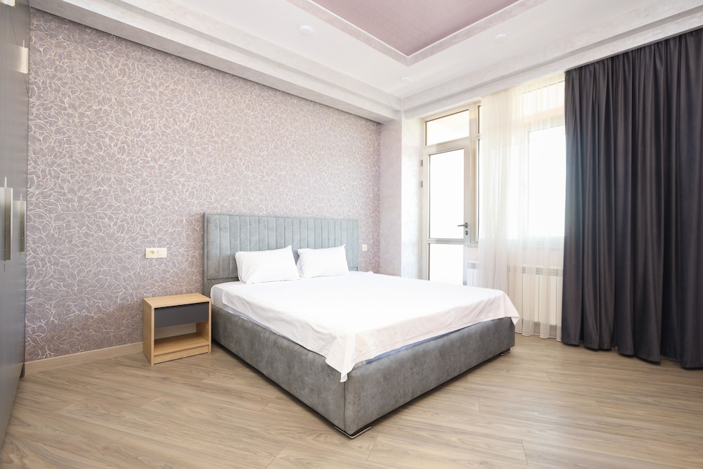Stay Inn next to Dalma Mall