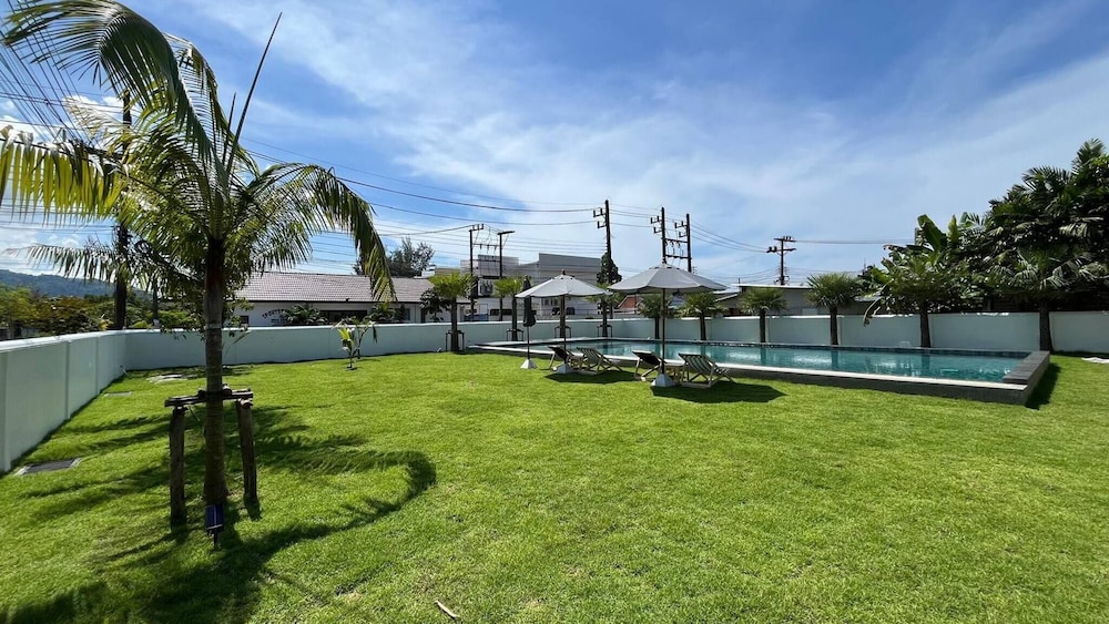 Khaolak Pool Villa With 3 Bedrooms