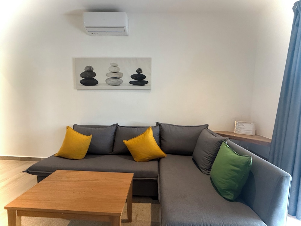Modern Apartament Near the Sea-las Terrenas