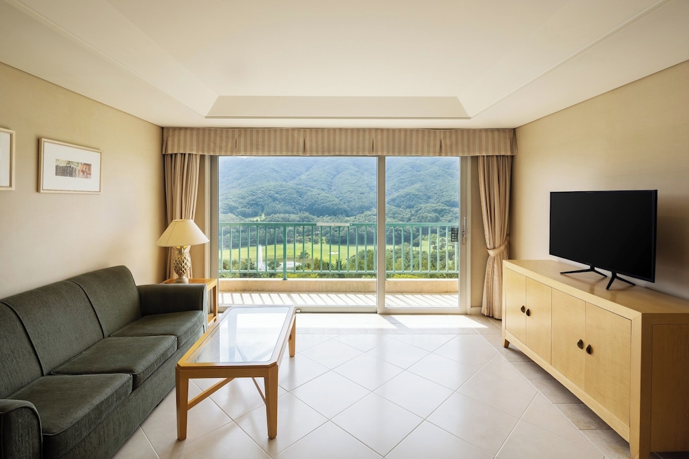 Oak Valley Resort 17