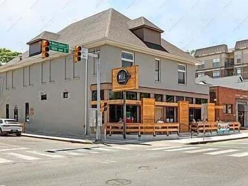 Harmony Hideaway - Mins to Broadway - In Music Row