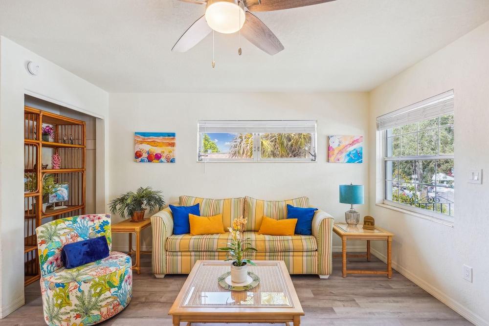 Beach Quarters ALL