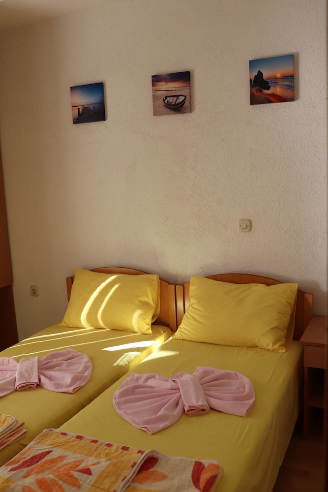 Photo 47