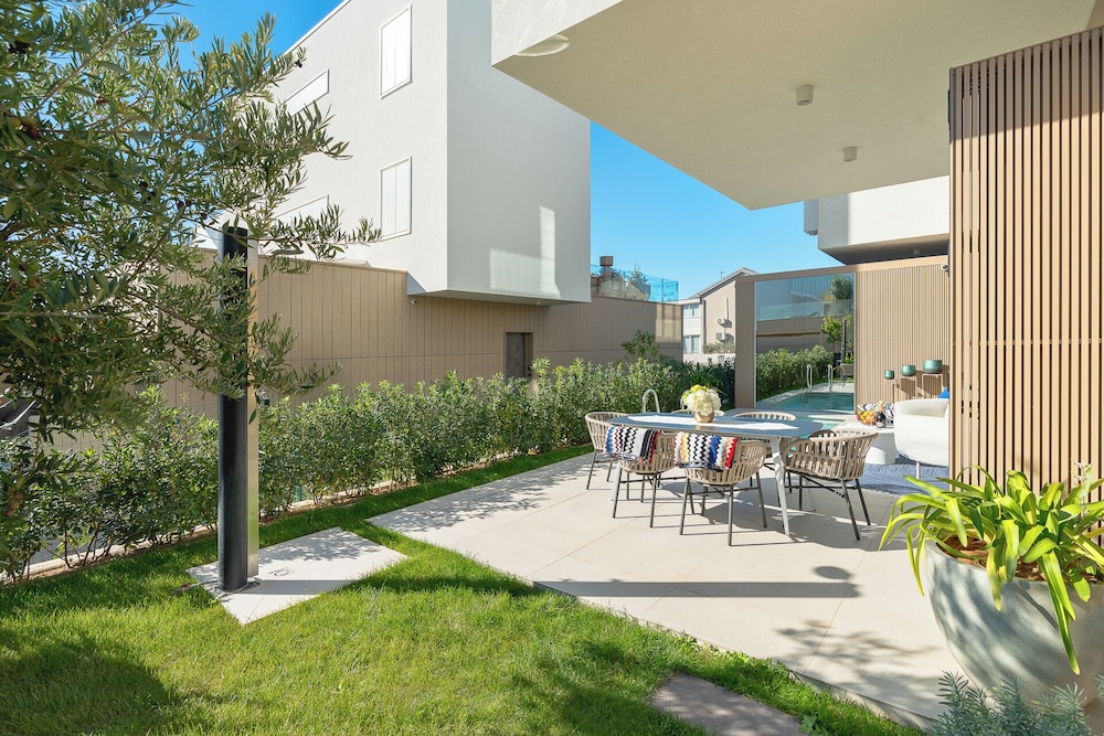 Designer Luxury Villa With Pool & Private Beach Access - Zadar