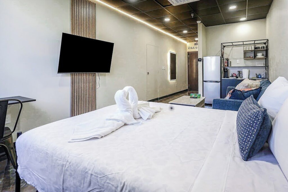 Melwood Suites Unit 103 Studio view 4