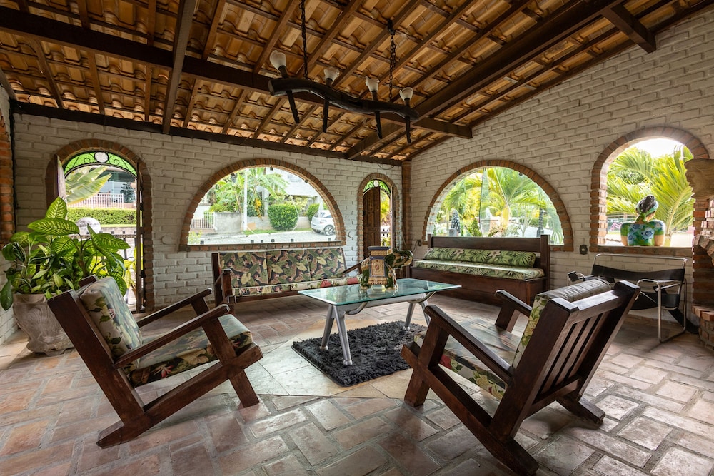 Casa de Campo Luxuosa c Piscina e Churrasqueira